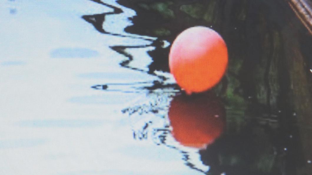 balon in water.JPG